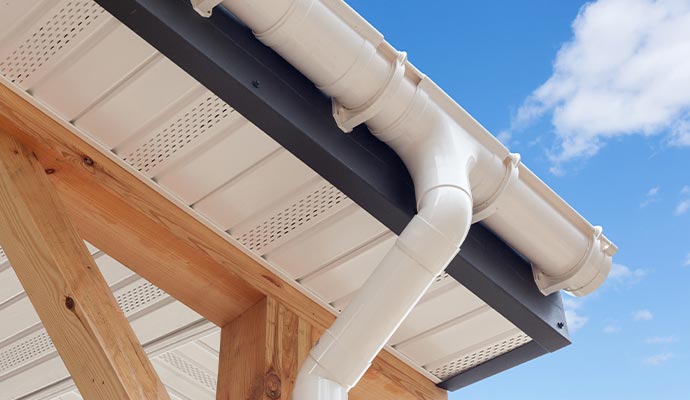 Half-round gutter installation