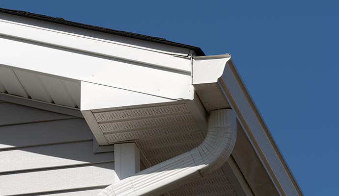 Installed aluminum gutter